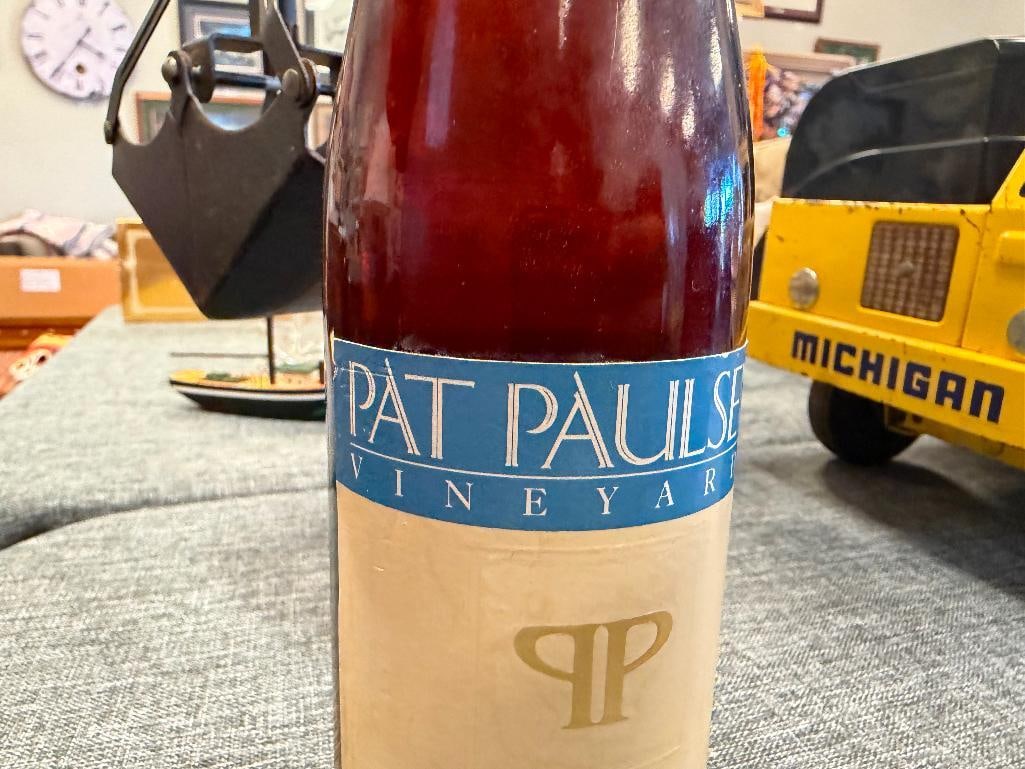 1986 PAT PAULSEN VINEYARDS TOUCH OF VENUS WHITE TABLE WINE - 6