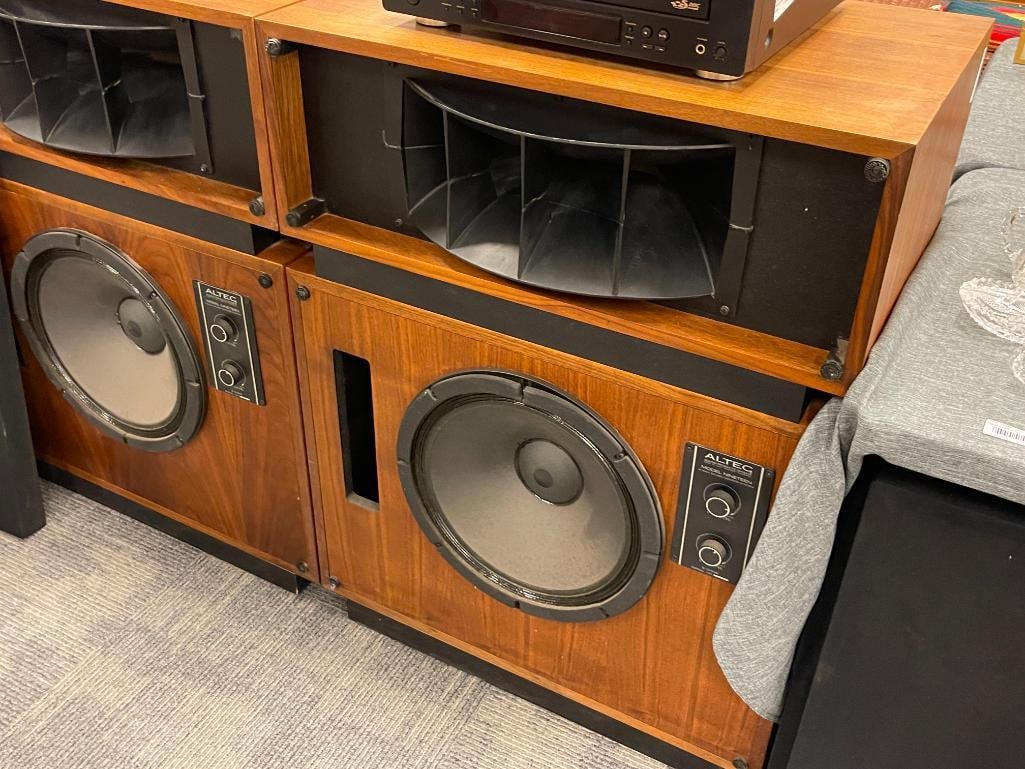 PAIR OF VINTAGE 1976 ALTEC LANSING MODEL 19 SPEAKER SYSTEMS FEATURING OILED WALNUT CABINETS - 18