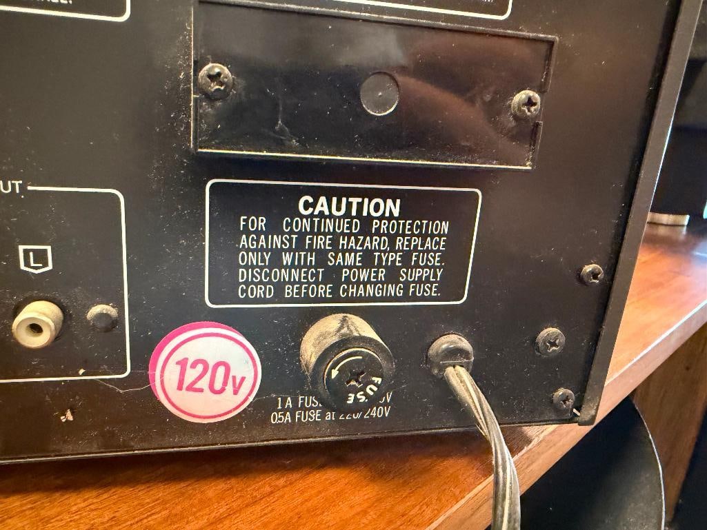 VINTAGE CIRCA 1977 SANSUI AM/FM STEREO TUNER TU-717 - 9