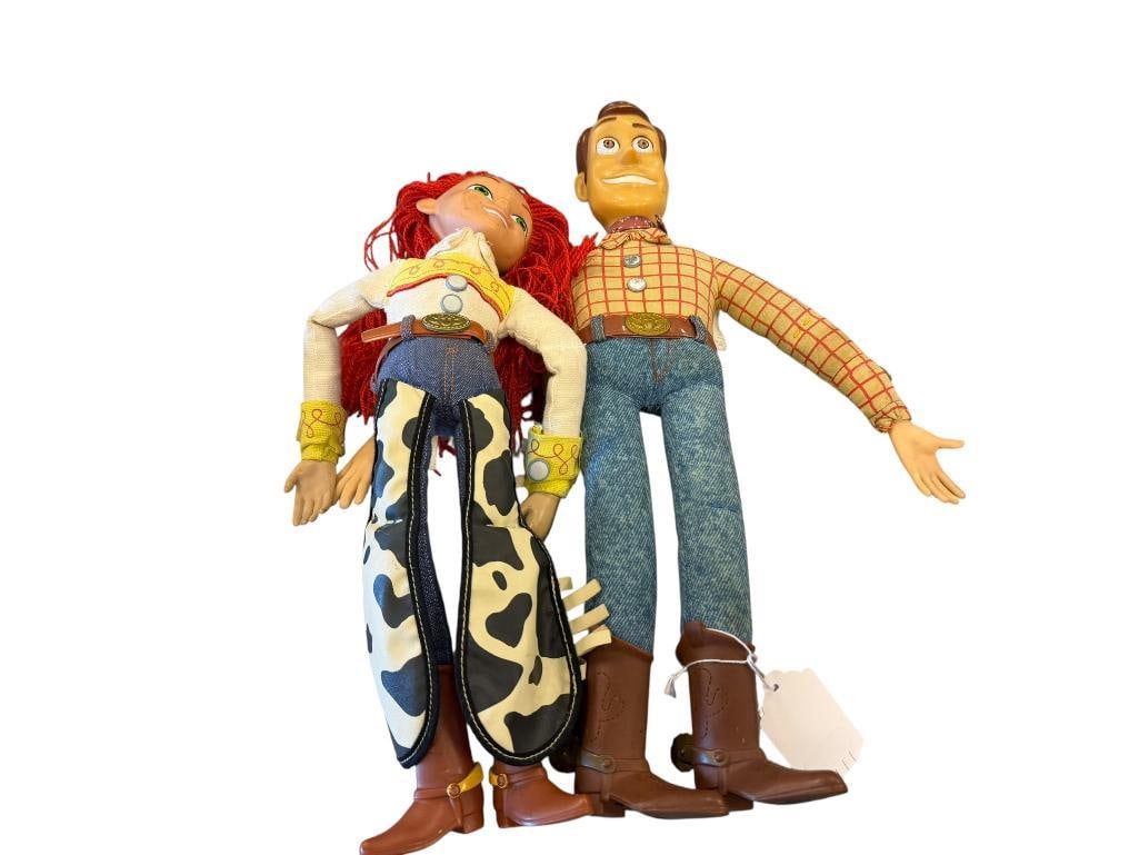 DISNEY JESSIE AND WOODY TOY STORY CHARACTER DOLLS: JESSIE DISNEY STORE / PIXAR PULL STRING HARD VINYL DOLL AND WOODY PLASTIC BATTERY OPERATED TOY BY THINKWAY THINKING TOYS 14" AND 16"