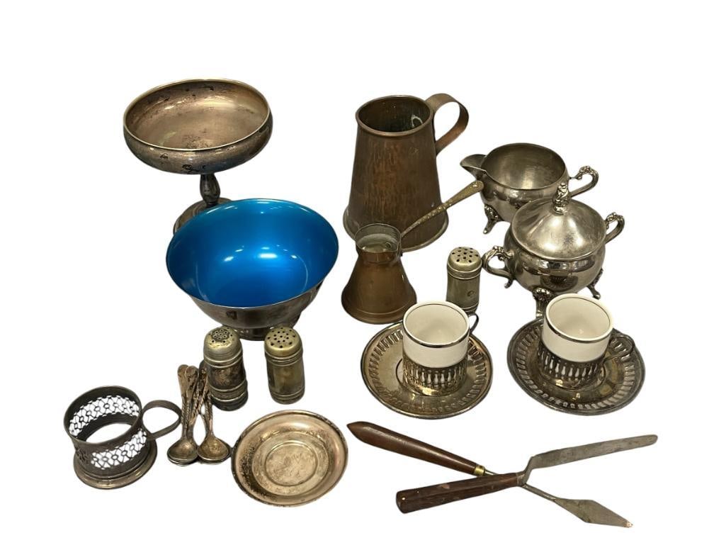 VINTAGE AND ANTIQUE SILVERPLATE AND COPPER TABLEWARE (1 of 9)
