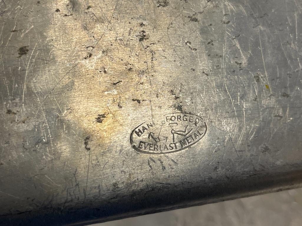 EVERLAST METAL HAND FORGED ALUMINUM SERVING TRAYS - 4