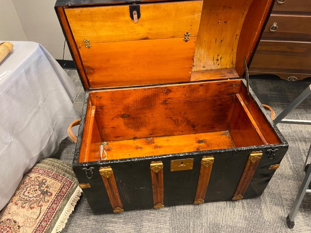 NICELY RESTORED ANTIQUE CAMEL BACK TRUNK ALLIGATOR METAL OVERLAY - 12