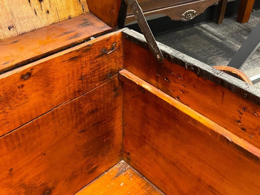 NICELY RESTORED ANTIQUE CAMEL BACK TRUNK ALLIGATOR METAL OVERLAY - 13