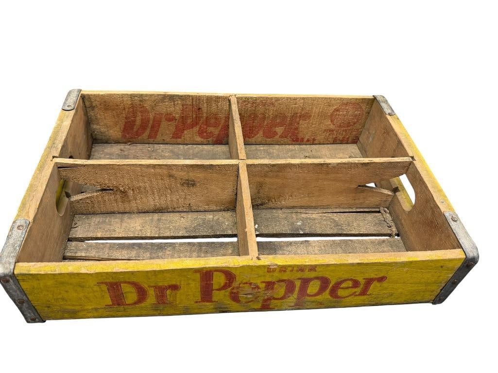 VINTAGE DR. PEPPER BOTTLING COMPANY WOOD SODA CRATE SAN FRANCISCO, CALIFORNIA: IN YELLOW AND RED, FAIR CONDITION, FITS FOUR SIX PACKS 18 1/2" X 12" X 4" 