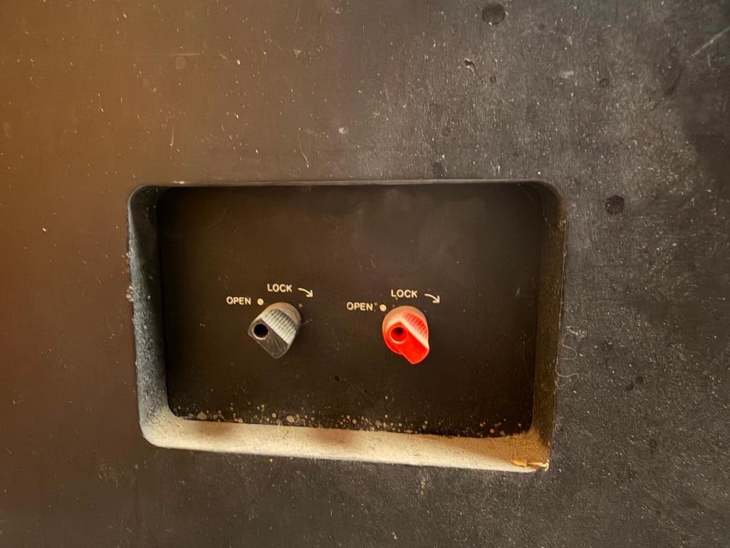 PAIR OF VINTAGE JBL MODEL L65 " JUBAL " HIGH END FLOOR SPEAKERS - 10