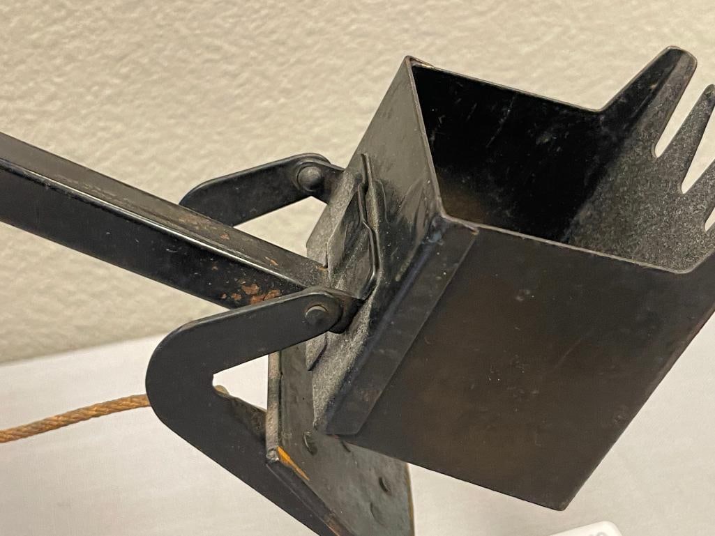 CIRCA 1920'S BUDDY L PRESSED STEEL TOY STEAM SHOVEL - 4