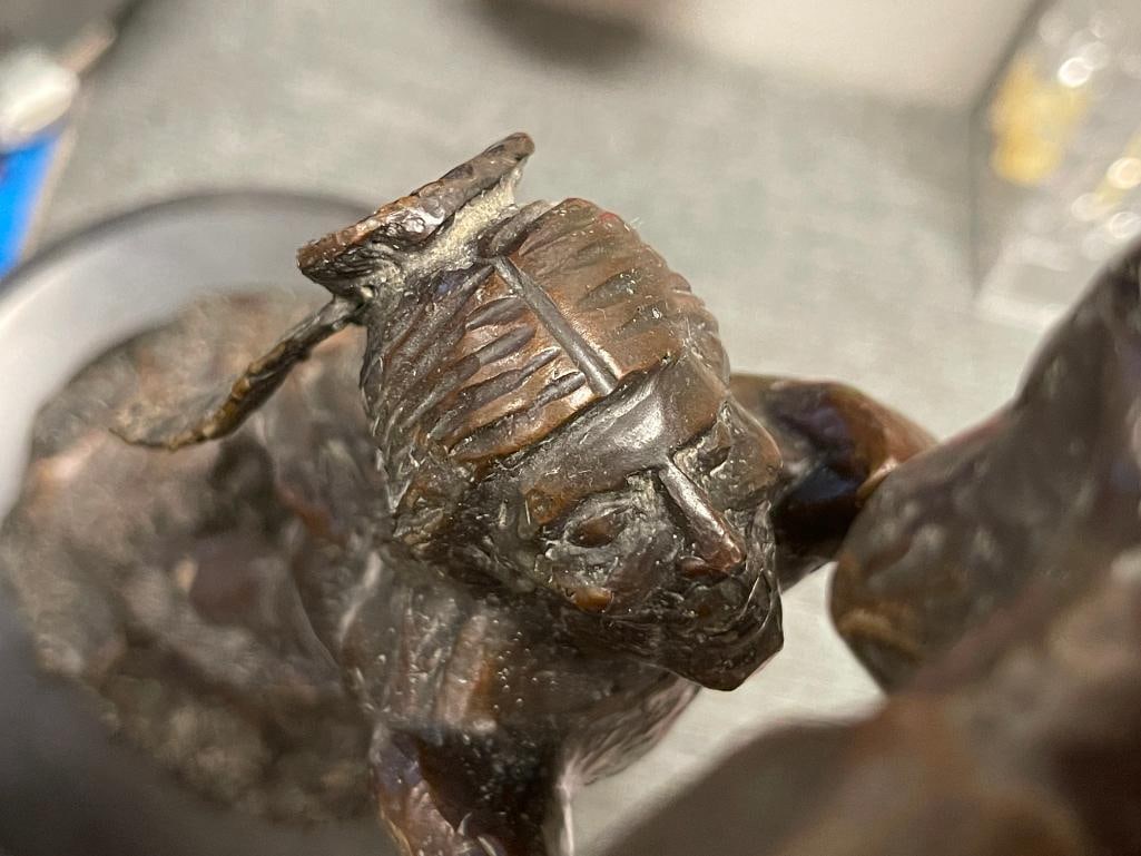 FREDERIC REMINGTON RENOWN WESTERN AMERICAN ARTIST RESTRIKE BRONZE SCULPTURE CALLING THE BUFFALO - 4