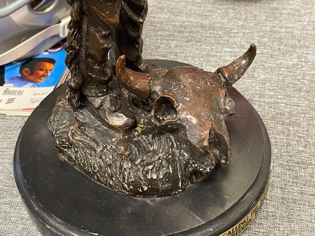 FREDERIC REMINGTON RENOWN WESTERN AMERICAN ARTIST RESTRIKE BRONZE SCULPTURE CALLING THE BUFFALO - 5