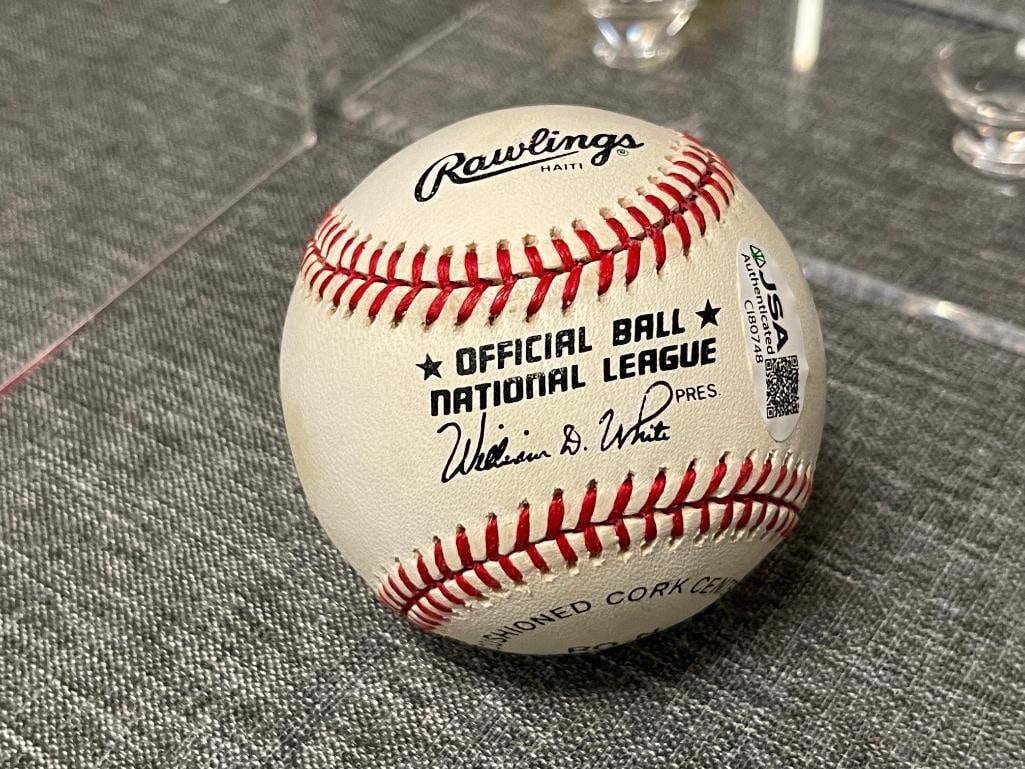 JUAN MARICHAL HOF FORMER BASEBALL PLAYER AUTOGRAPHED BASEBALL CERTIFIED BY JSA - 3