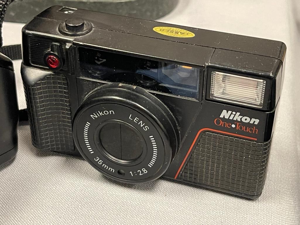 MINOLTA 3000i FILM CAMERA WITH 70-210MM LENS AND NIKON ONE TOUCH FILM CAMERA - 5