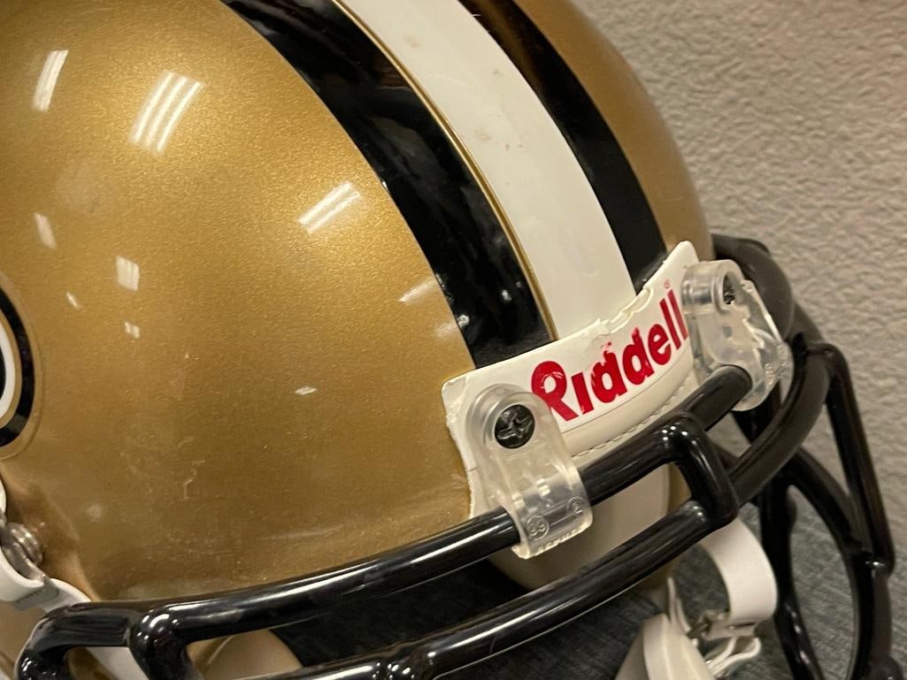 NEW ORLEANS SAINTS RIDDELL VSR-4 PROFESSIONAL ISSUE HELMET INTRODUCED IN 1994, BANNED PRIOR TO 2019 - 3