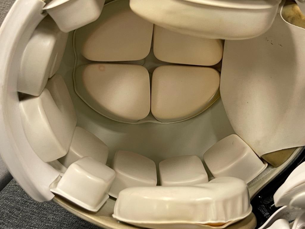 NEW ORLEANS SAINTS RIDDELL VSR-4 PROFESSIONAL ISSUE HELMET INTRODUCED IN 1994, BANNED PRIOR TO 2019 - 5