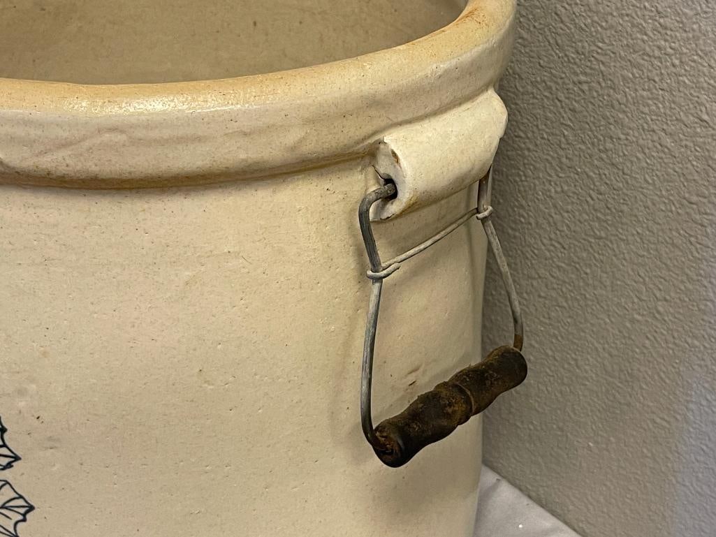 ANTIQUE WESTERN STONEWARE POTTERY CROCK SIX-GALLON - 5
