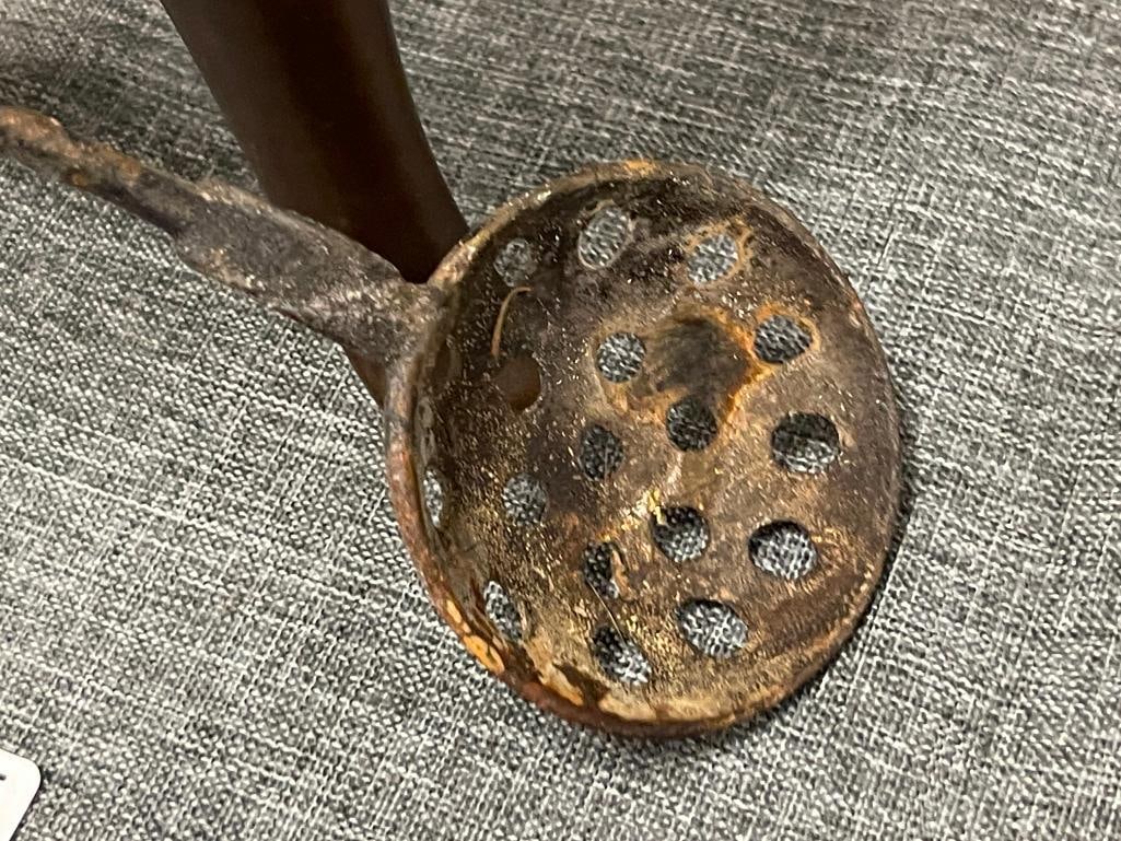 20TH CENTURY CHINESE BRONZE THREE-FOOTED CENSER / INCENSE BURNER MARKED ON THE BOTTOM - 6