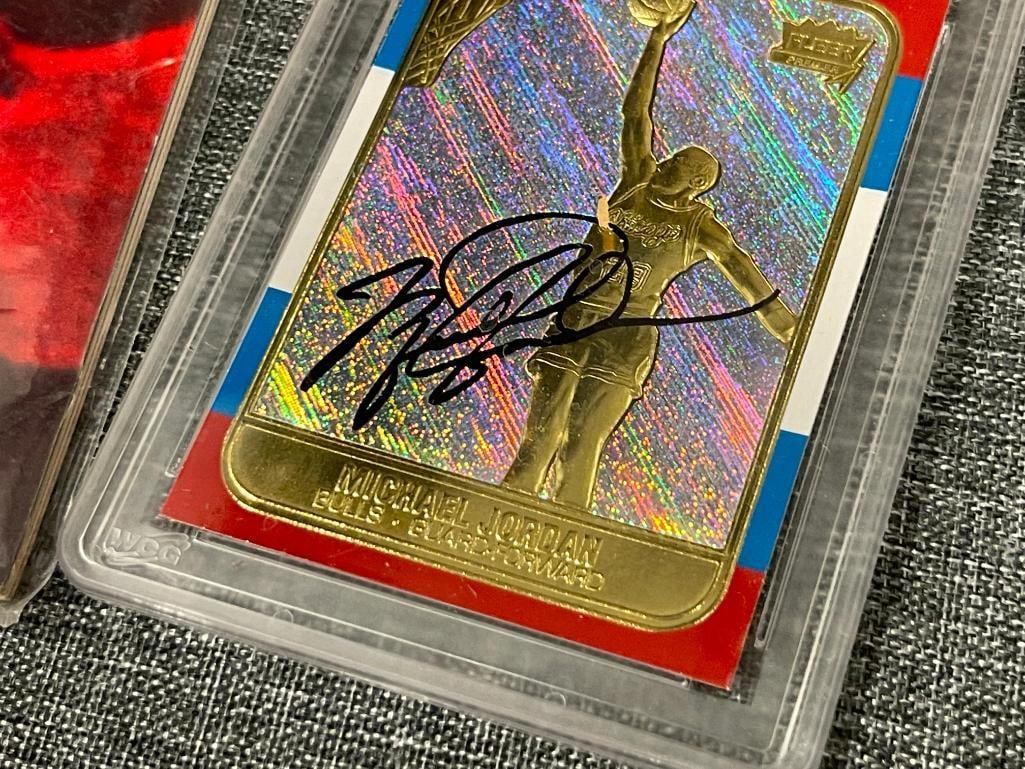 MICHAEL JORDAN BECKET BASKETBALL 1990 MAGAZINE AND 1998 FLEER 23KT PRISM HOLO SIGNATURE CARD GRADED - 4