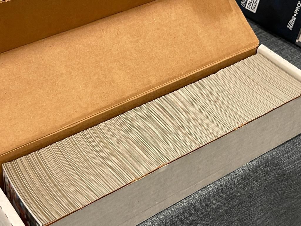 1985 TOPPS BASEBALL CARD SET CAL RIPKEN, ERIC DAVIS, ROGER CLEMENS, KIRBY PUCKETT, DWIGHT GOODEN - 12