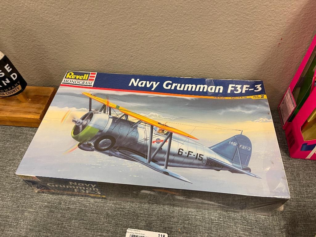 REVELL MONOGRAM NAVY GRUMMAN F3F-3 1/32 PLASTIC SCALE MODEL AND 1/72 YF-23 MODEL WITH STAND - 6