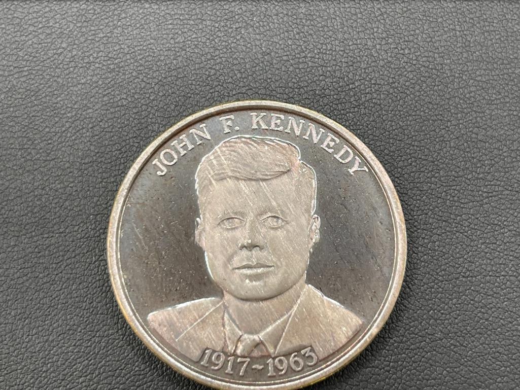 U.S. PRESIDENT JOHN F. KENNEDY COMMEMORATIVE .999 FINE SILVER COIN - 2