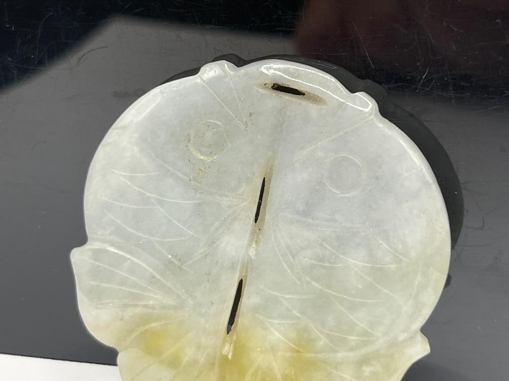 VINTAGE ASIAN CARVED GREEN HADE FISH PENDANT - 5