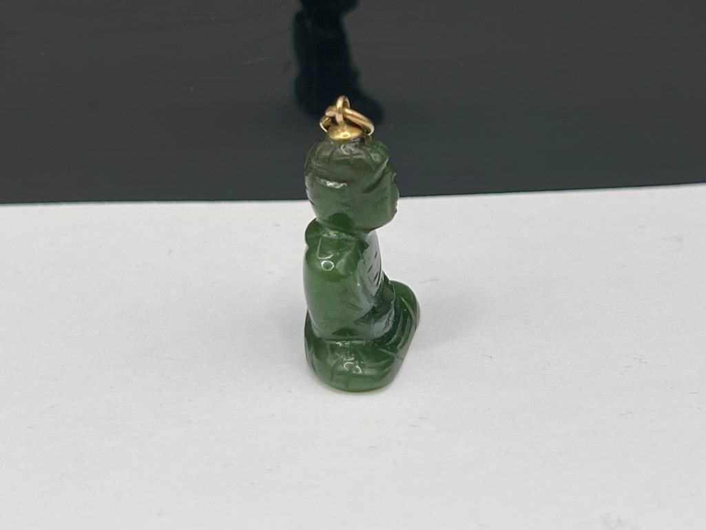 VINTAGE CARVED GREEN JADE THAI BUDDHA AND 14K GOLD ACCENTED CHARM / PENDANT - 2