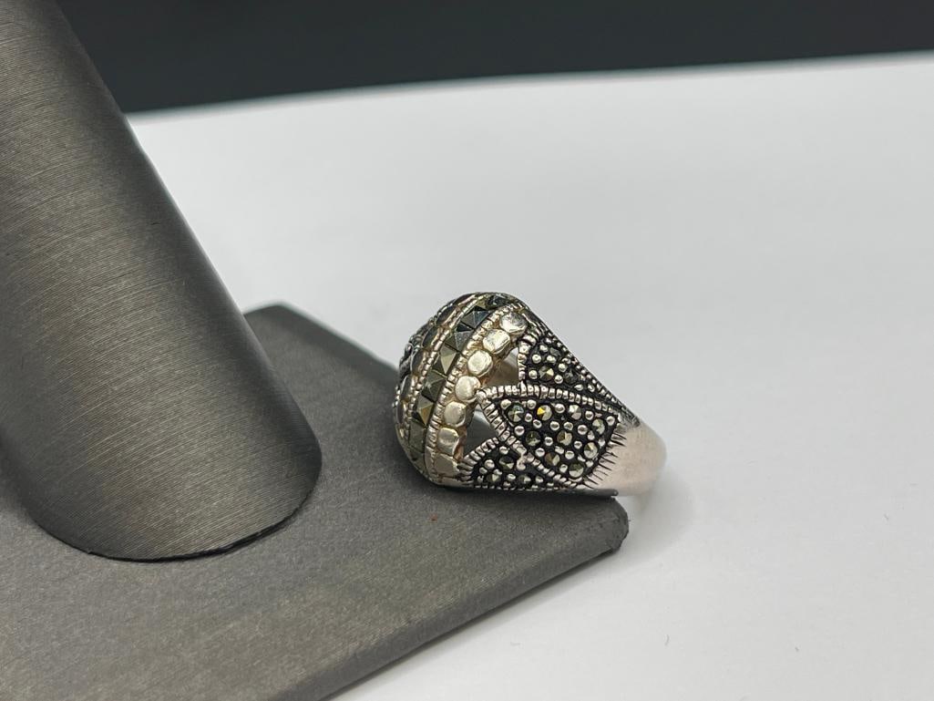 STERLING SILVER MARCASITE FASHION RING - 3