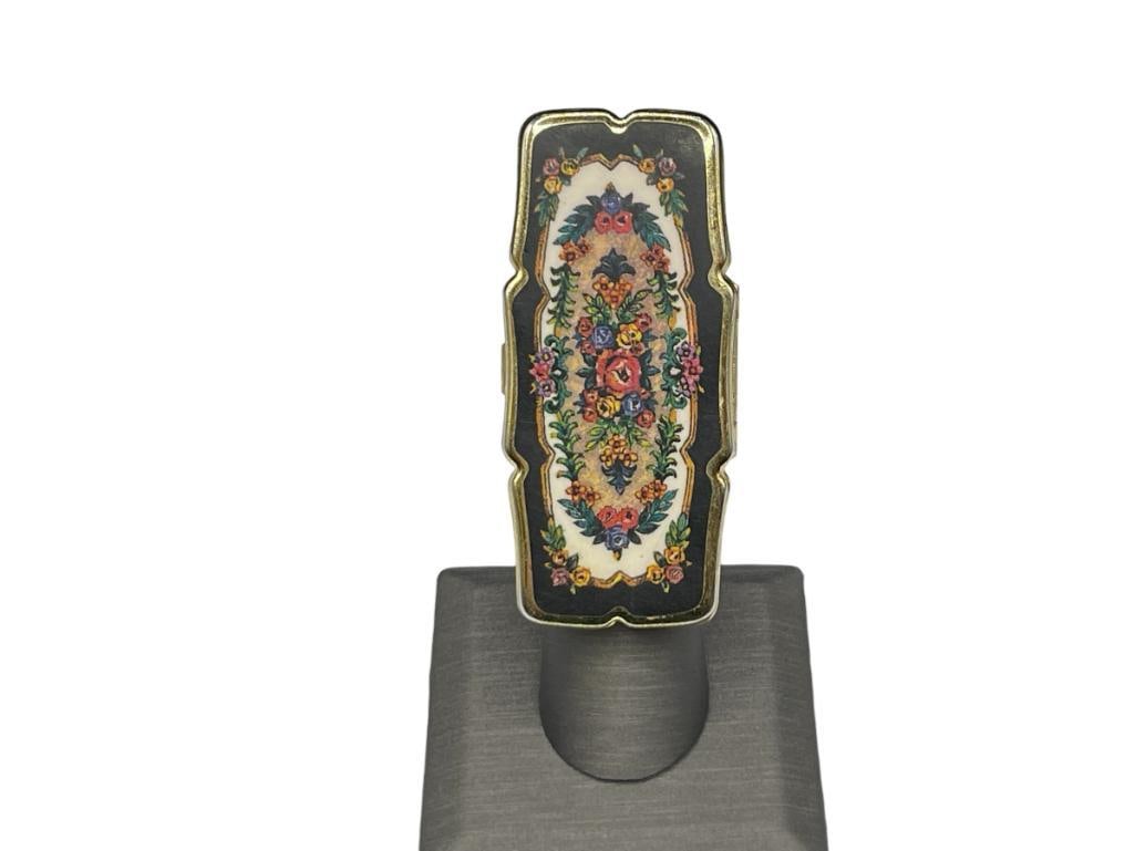 VINTAGE JAPANESE MADE GOLD TONE LIPSTICK HOLDER: 2 5/8"