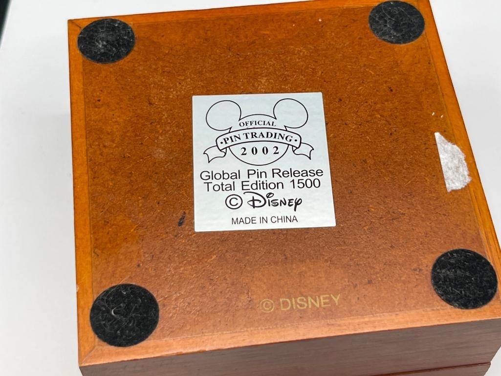 DISNEY LIMITED EDITION SLEEPING BEAUTY COLLECTION PIN SET FEATURING SLEEPY BEAUTY AND GODMOTHERS - 7