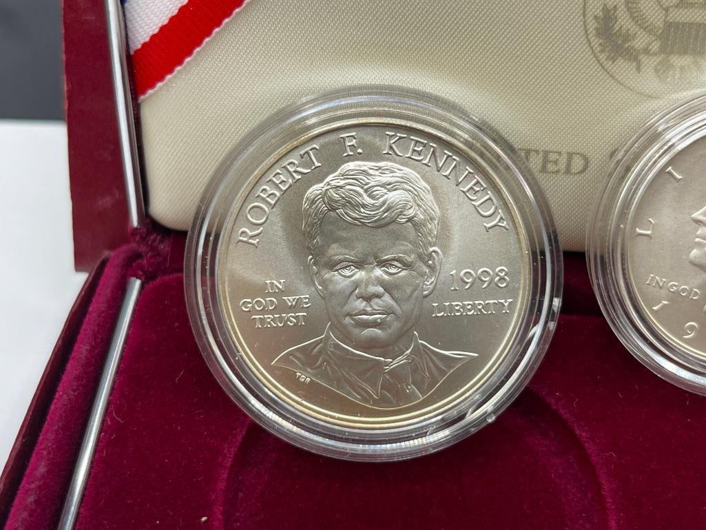 1998 U.S. MINT ROBERT F. KENNEDY MEMORIAL COMMEMORATIVE SILVER DOLLAR AND KENNEDY SILVER HALF DOL... - 2