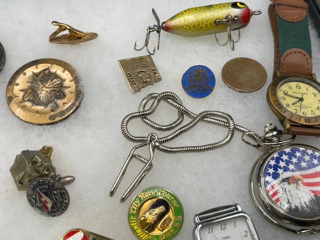 ASSORTEMENT OF MEN'S JEWELRY, WATCH FOBS, GOLD FLAKES, AND OTHER MEN'S JEWELRY - 6