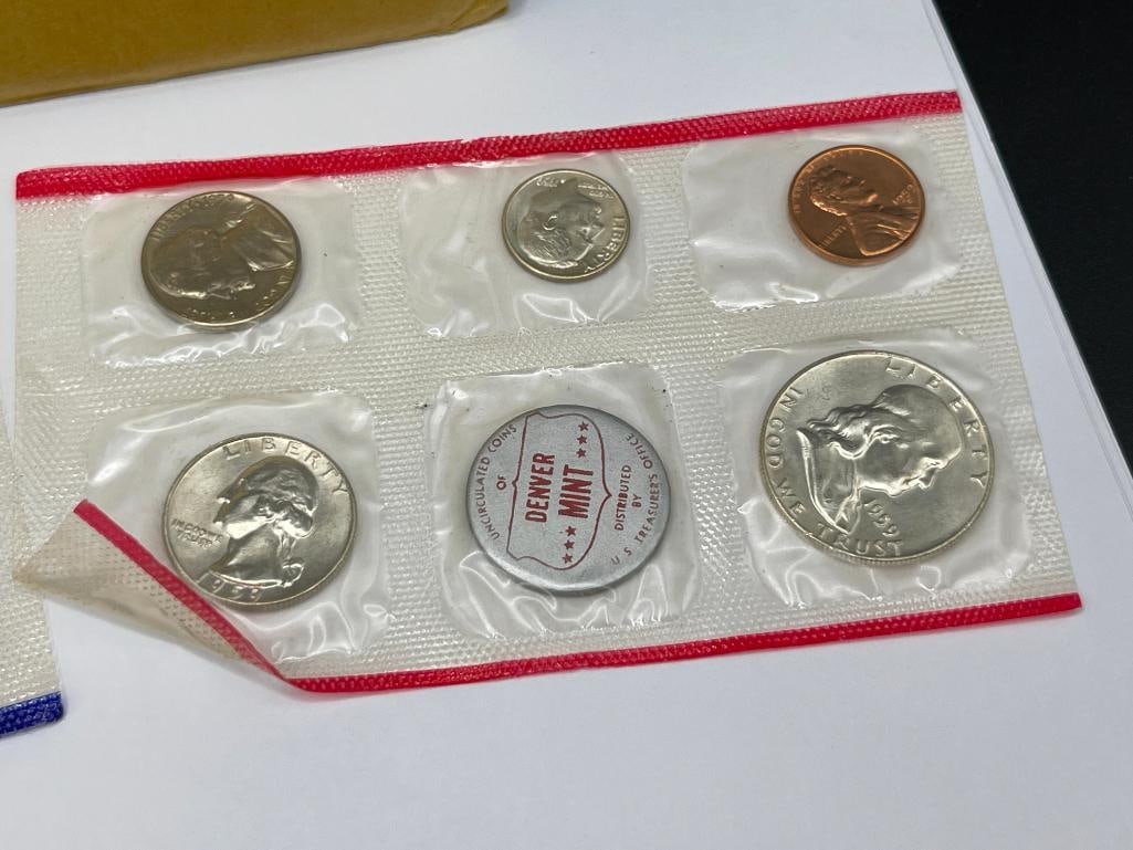 1959 U.S. MINT SET FEATURING P AND D MINT MARKS - 4