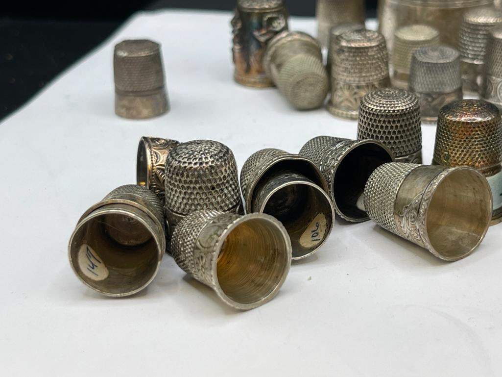 IMPRESSIVE STERLING SILVER THIMBLE COLLECTION FEATURING VARIOUS SIZED THIMBLES - 10