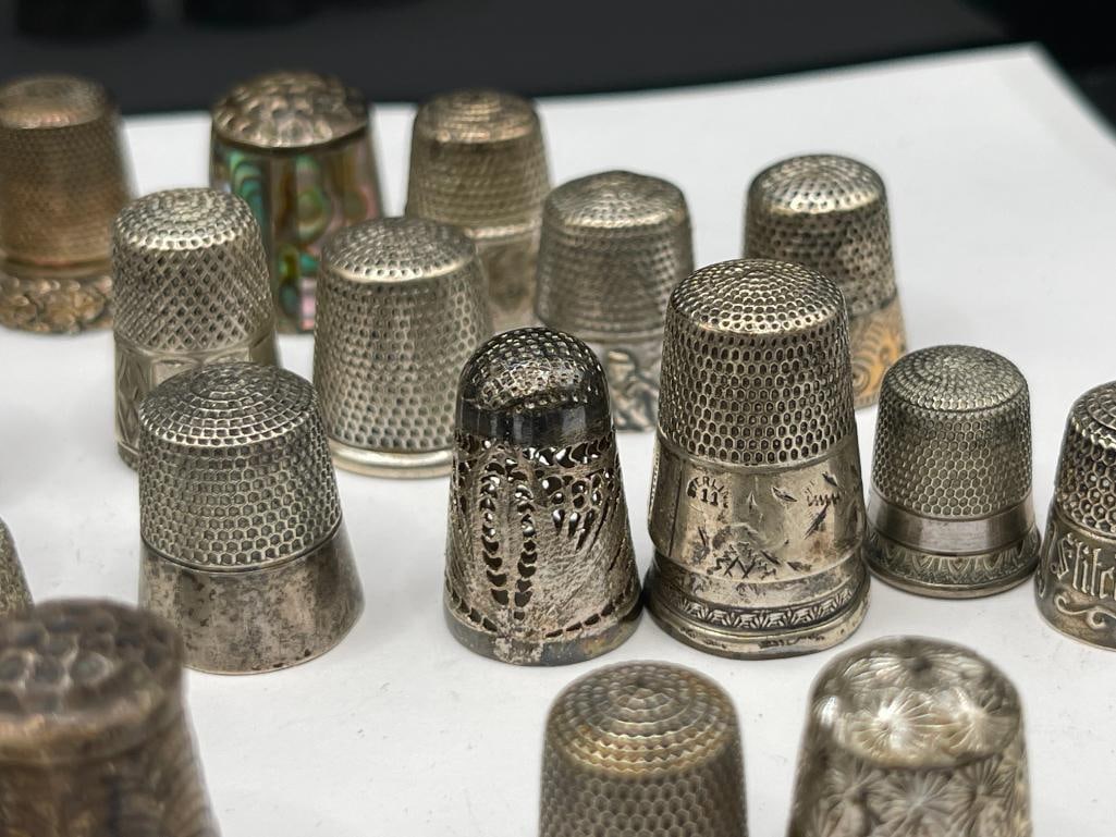 IMPRESSIVE STERLING SILVER THIMBLE COLLECTION FEATURING VARIOUS SIZED THIMBLES - 8