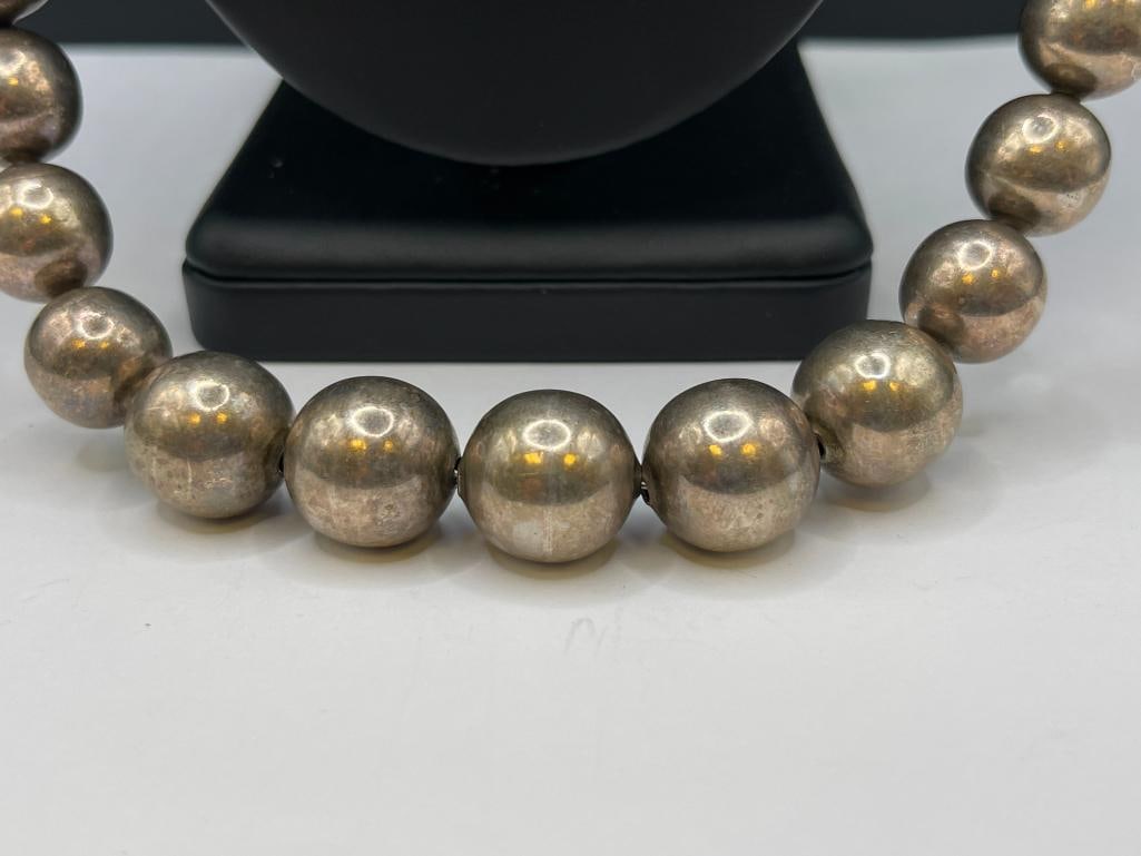 VINTAGE TAXCO MEXICO STERLING SILVER GRADUATED BEAD NECKLACE MARKED MEXICO ON CLASP - 2