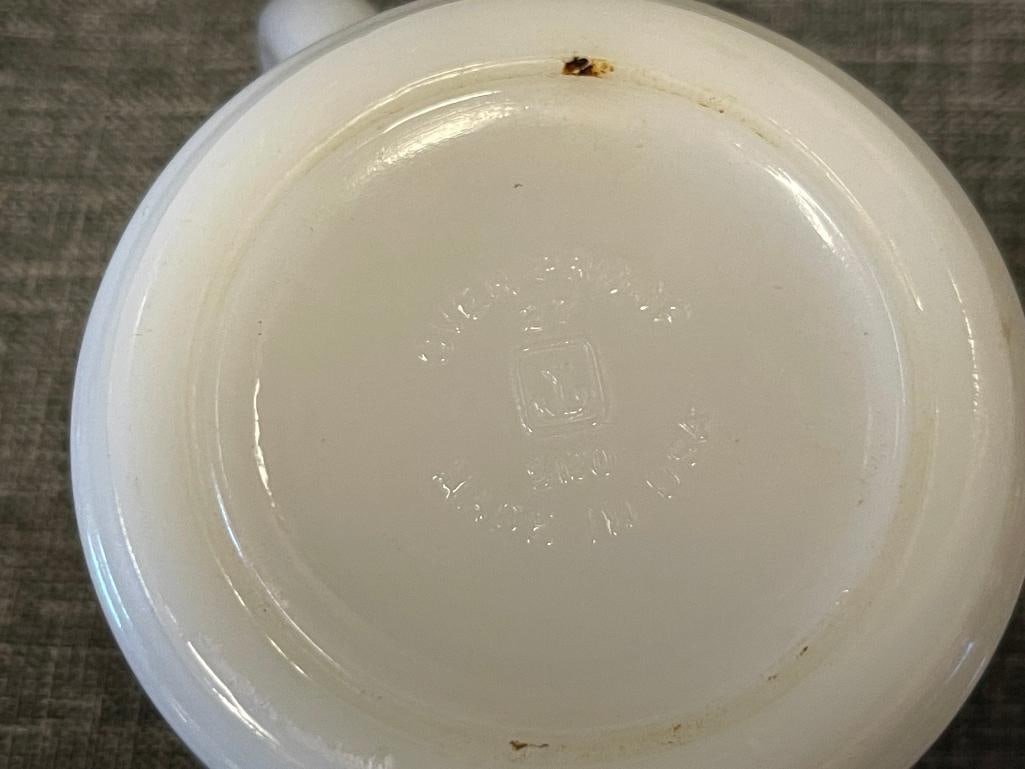 VINTAGE ANCHOR HOCKING MILK GLASS DISNEY / STRAWBERRY SHORTCAKE CHARACTER ILLUSTRATED MUGS / CUPS - 6