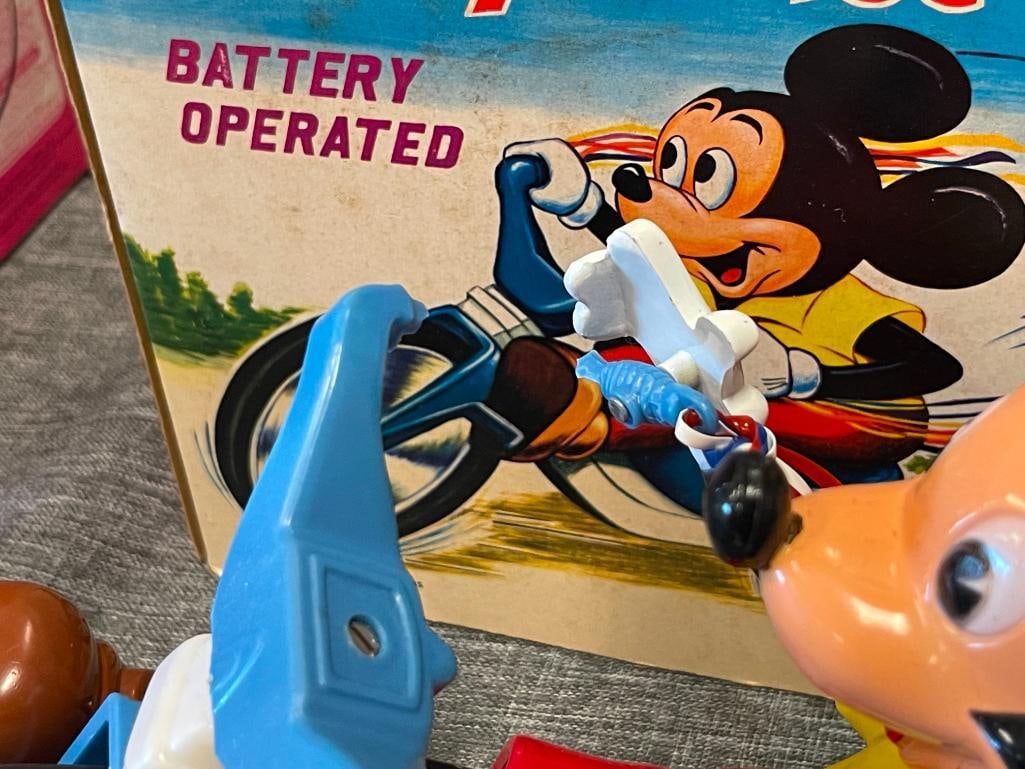 1973 MARX DISNEY MICKEY MOUSE LITTLE BIG WHEEL BATTERY OPERATED TOY - 4