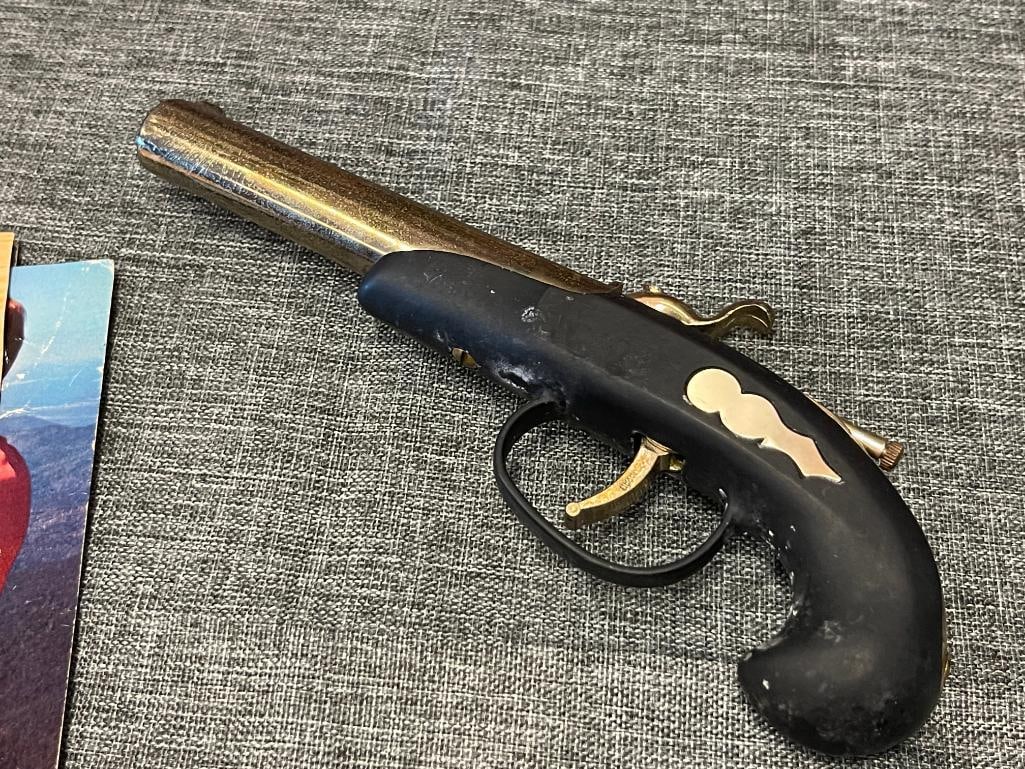 VINTAGE DERRINGER FLINTLOCK PISTOL LIGHTER WITH STAND - 5