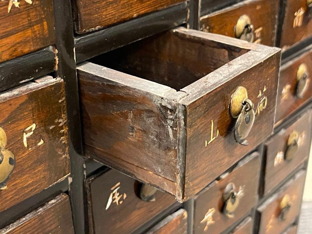 20TH CENTURY KOREAN APOTHECARY / MEDICINE CABINET - 7