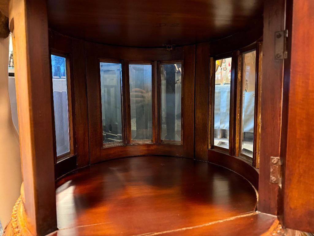 FOUR-LEGGED ROUND DISPLAY TABLE WITH SERVING TRAY - 14