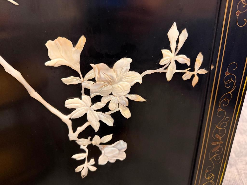 BEAUTIFUL BLACK LACQUERED CHINESE CABINET WITH DECORATIVE GILDING AND MOTHER OF PEARL IMAGERY - 9