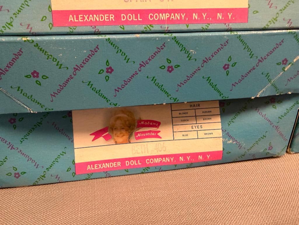 VINTAGE MADAME ALEXANDER DOLL CO. DOLLS LITTLE WOMEN DOLLS OF THE WORLD - 5