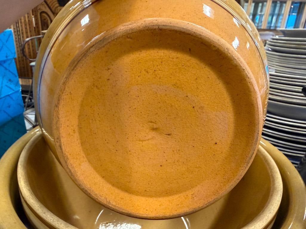 EARLY 20TH CENTURY YELLOWARE MIXING BOWLS - 7