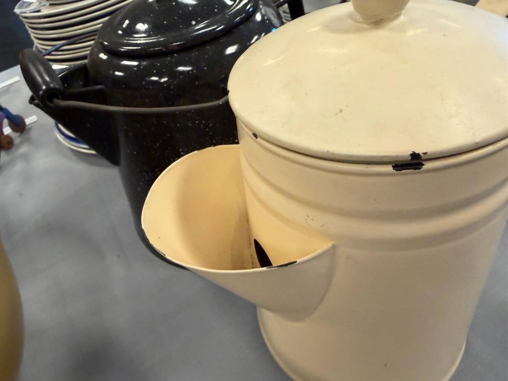 VINTAGE AND NEW ENAMELED TEAPOTS / COFFEE POTS AND MUGS - 7