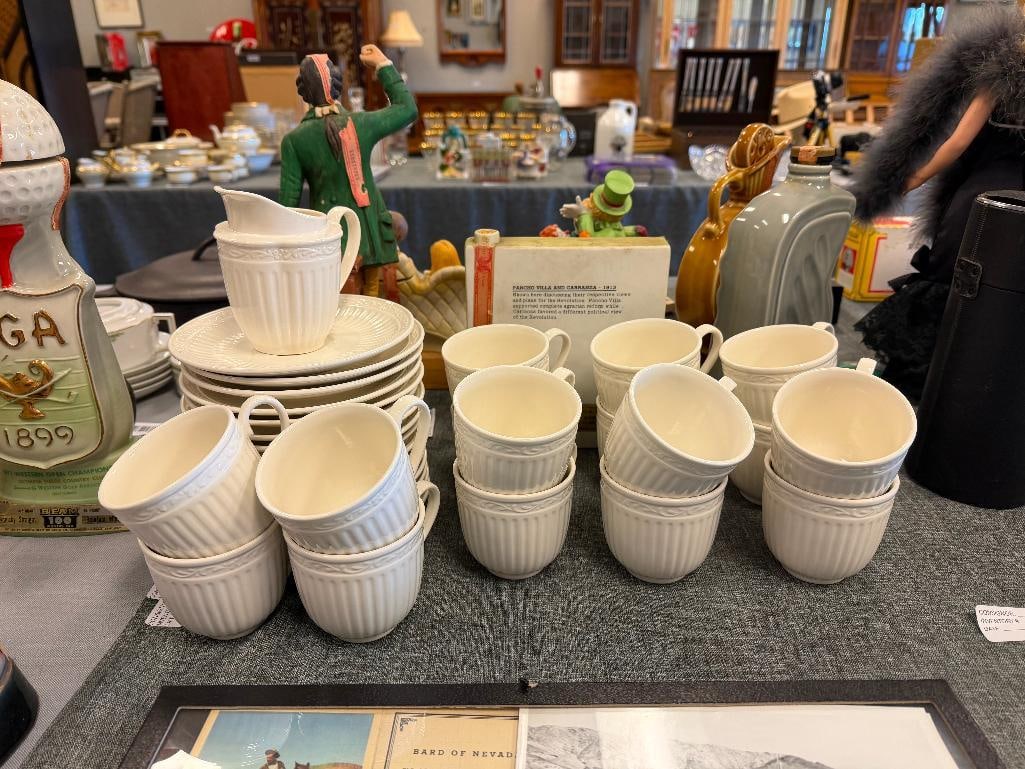 MIKASA ITALIAN COUNTRYSIDE DD 900 SAUCERS AND CUPS, 16 SETS WITH CREAMER - 2