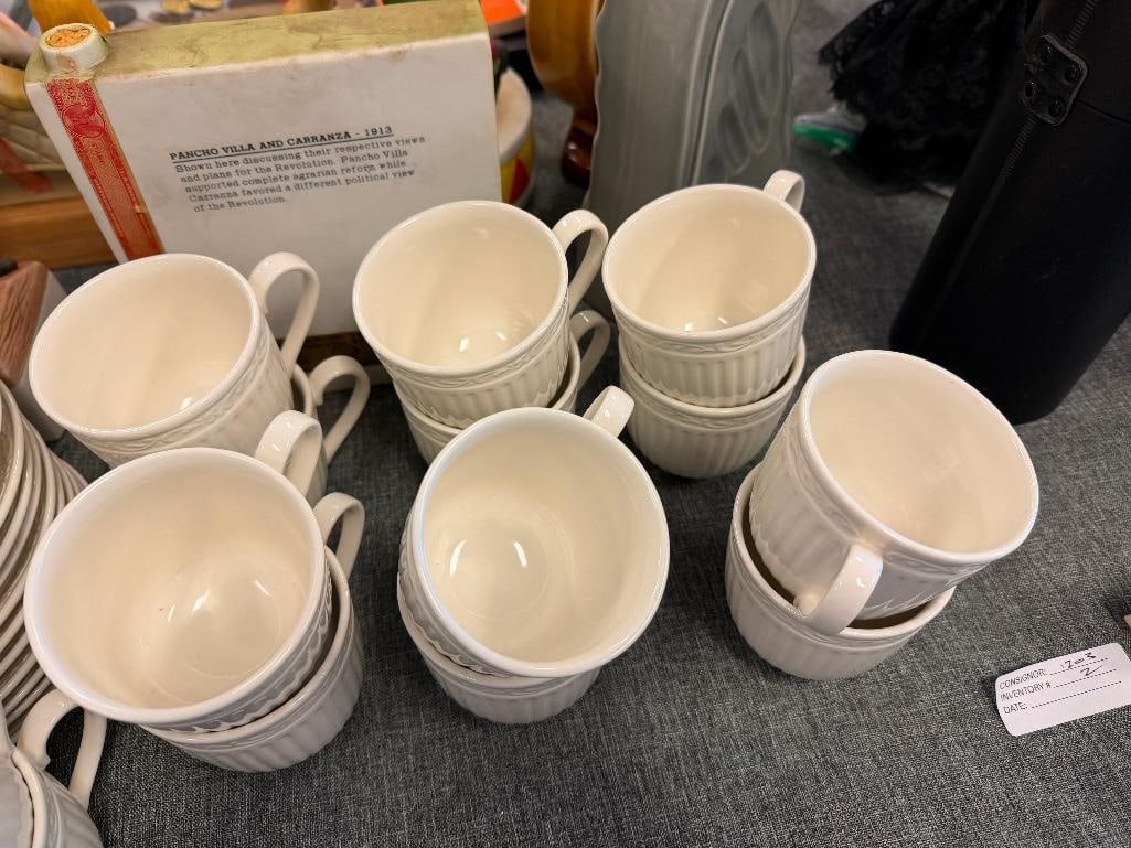 MIKASA ITALIAN COUNTRYSIDE DD 900 SAUCERS AND CUPS, 16 SETS WITH CREAMER - 6