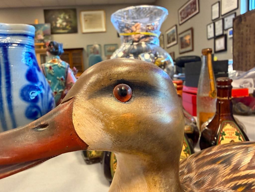 JENNIFER LINDER HAND CRAFTED WOODEN DUCK DECOY OF A MALLARD HEN DATED 1986 - 3