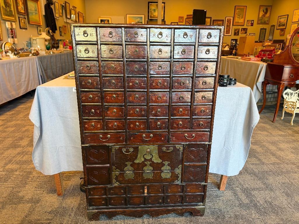 EARLY 20TH CENTURY KOREAN APOTHECARY / MEDICINE CABINET - 2