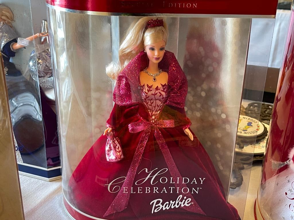 BARBIE DOLLS BY MATTEL 2000 CELEBRATION, 2001 HOLIDAY, AND 2002 HOLIDAY BARBIE IN ORIGINAL PACKAG... - 19