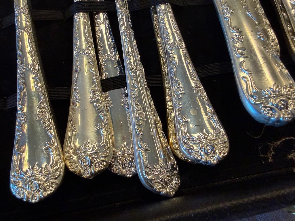 WM. ROGERS & SON ENCHANTED ROSE SILVERPLATE FLATWARE SET - 4