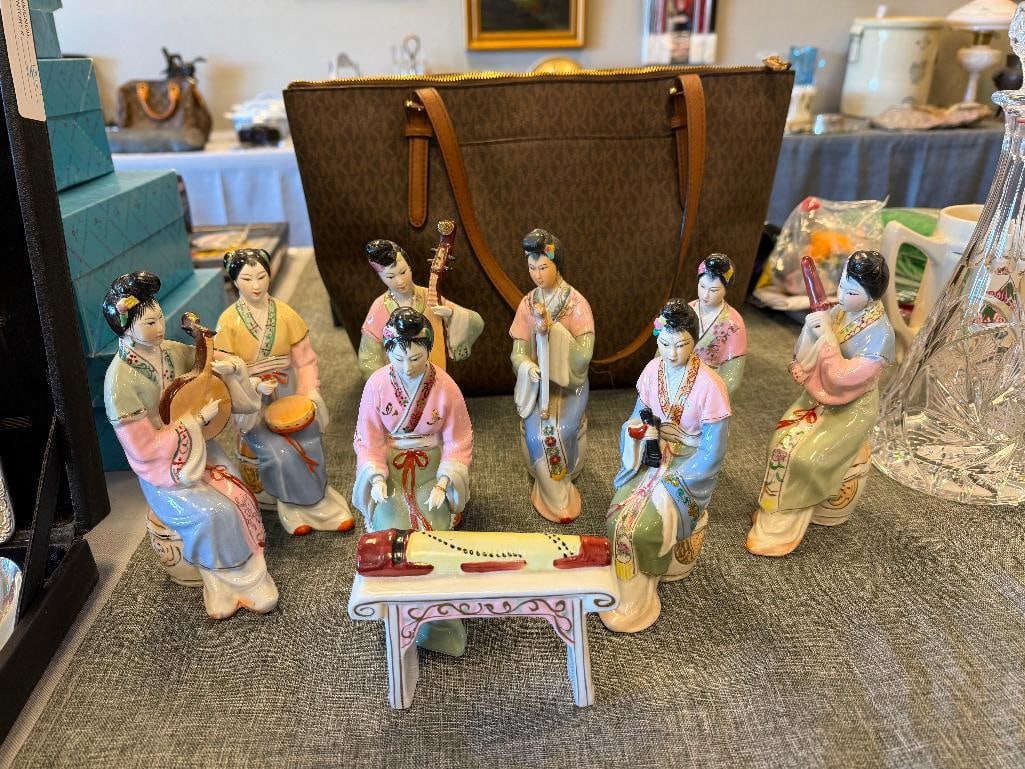 VINTAGE JAPANESE GEISHA MUSICIANS PORCELAIN FIGURES - 2